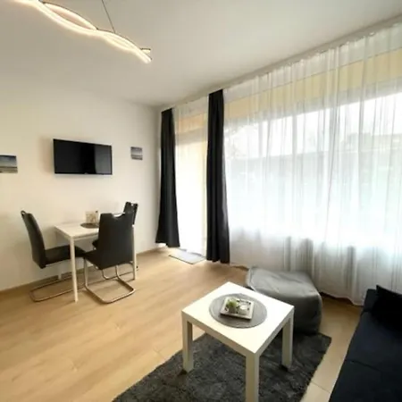 **modernes In Zentraler Lage** Apartment *